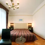 Hotel Carlton Opera